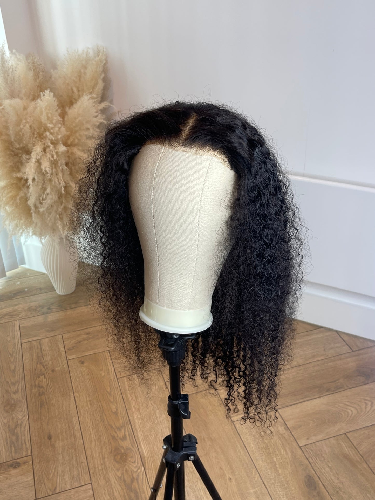 24" CURLY LACE FRONTAL WIG 4x4