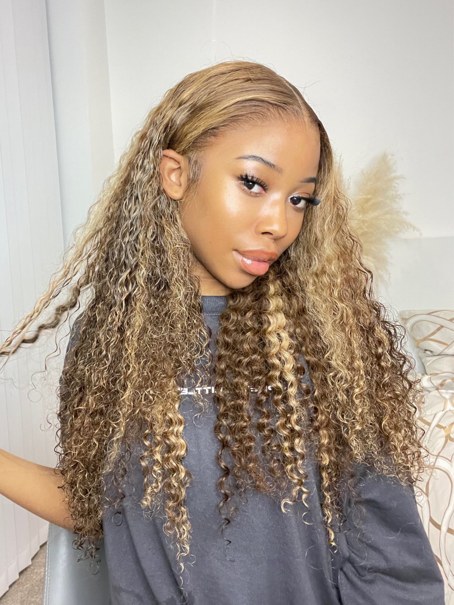 24" CURLY HIGHLIGHTED LACE FRONTAL WIG 13x4