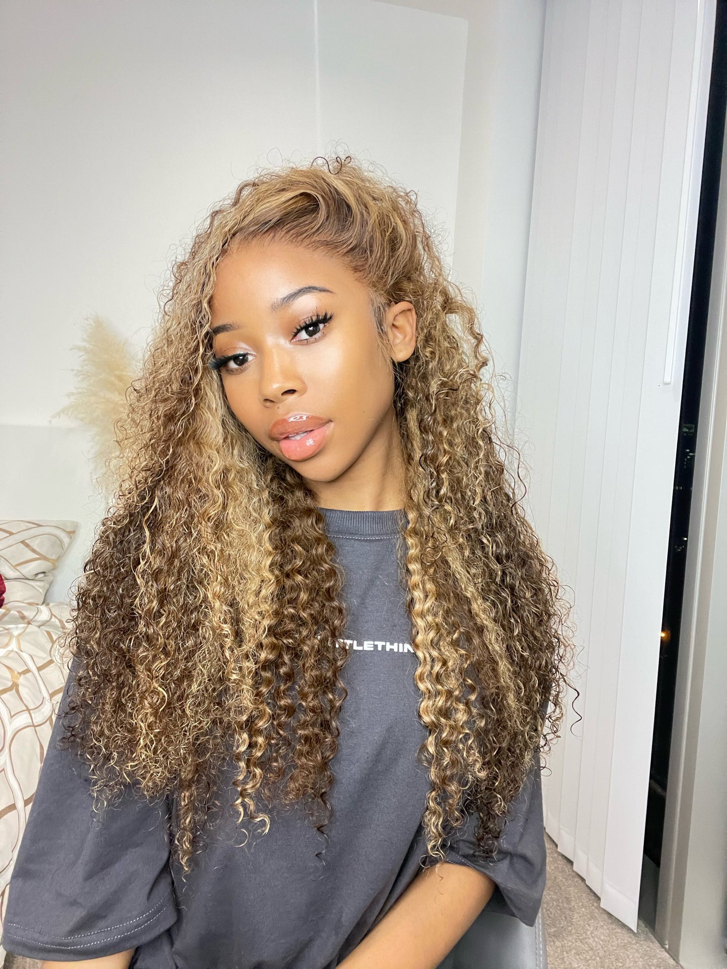 24" CURLY HIGHLIGHTED LACE FRONTAL WIG 13x4