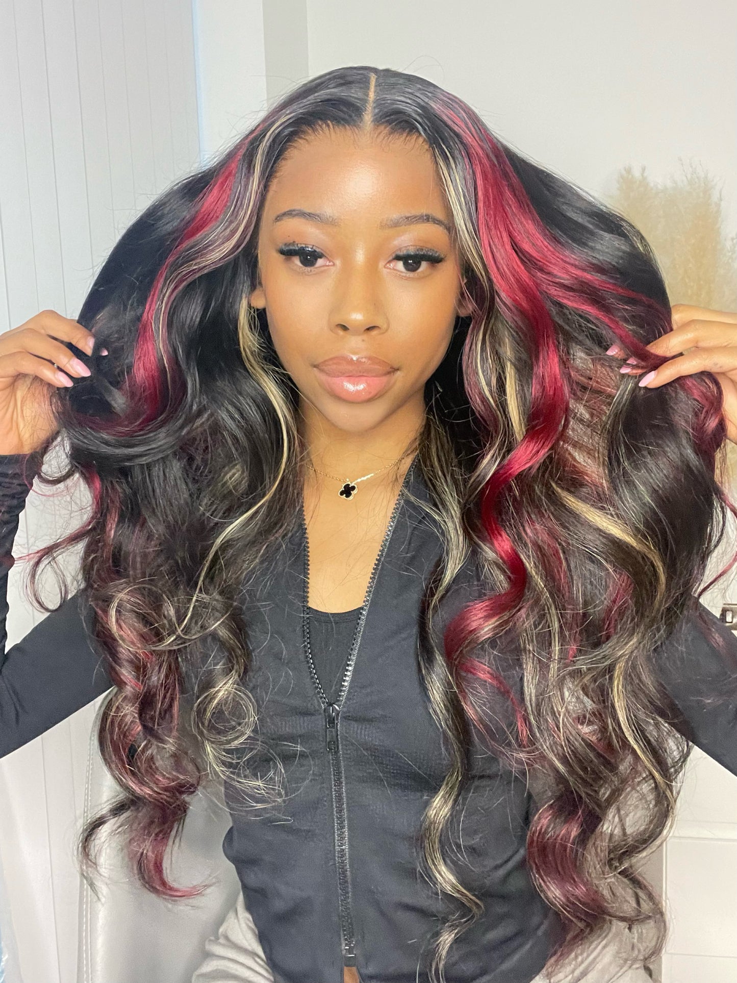 28" HIGHLIGHTED LACE FRONTAL WIG 13x4