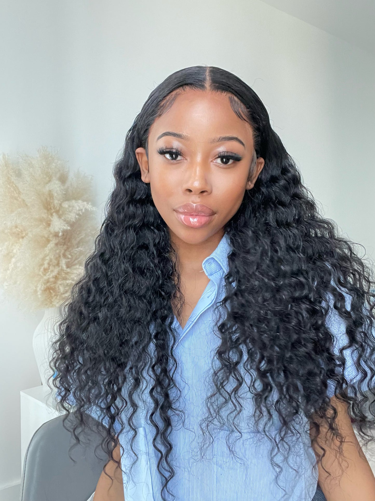 26" CURLY LACE FRONTAL WIG 13x4